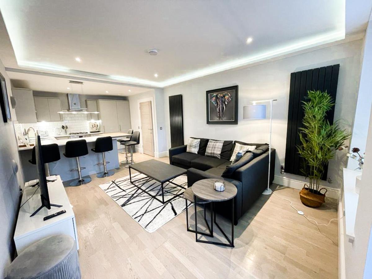 Modern 3 Bedroom Apartment, West End EDI Exterior foto
